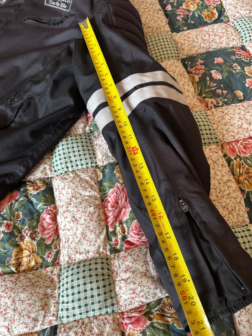 D—Men's Black Performance Riding Jacket with Reflective Stripes - Picture 13 of 16